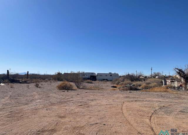 Property at 744 S Wisconsin St, Columbus, NM 88029, 2 beds