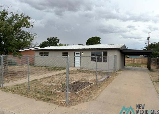 Property at 2808 S Largo Dr, Roswell, NM 88203, 3 beds, 1.5 baths