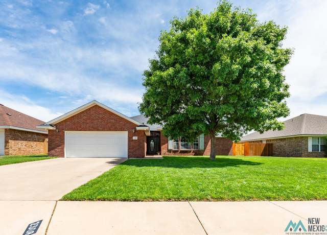 Property at 2308 Reese Dr, Clovis, NM 88101, 3 beds, 2 baths