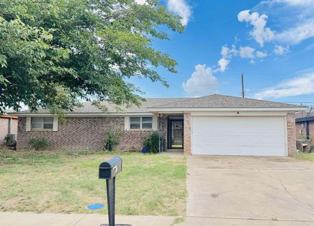Property at 426 E Aspen St, Hobbs, NM 88240, 3 beds, 2 baths