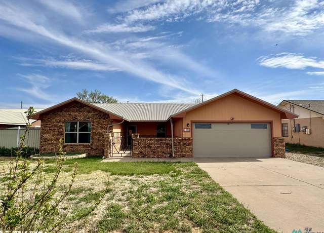 Property at 1205 Purdue Ave, Clovis, NM 88101, 3 beds, 2 baths