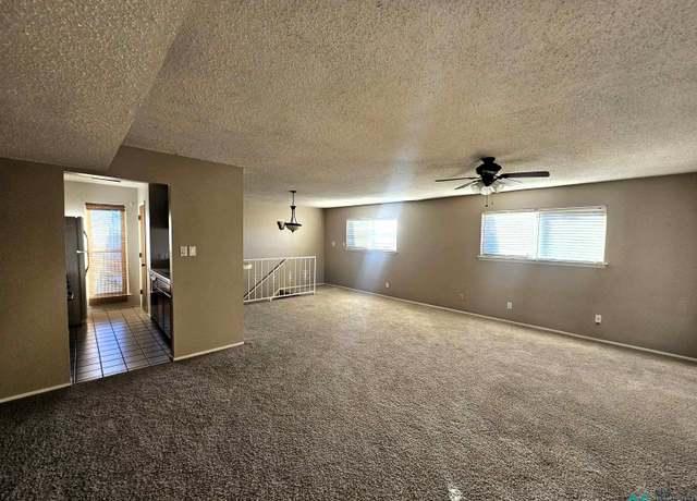 Property at 3524 D Adenmor Ct, Clovis, NM 88101, 2 beds, 1 bath