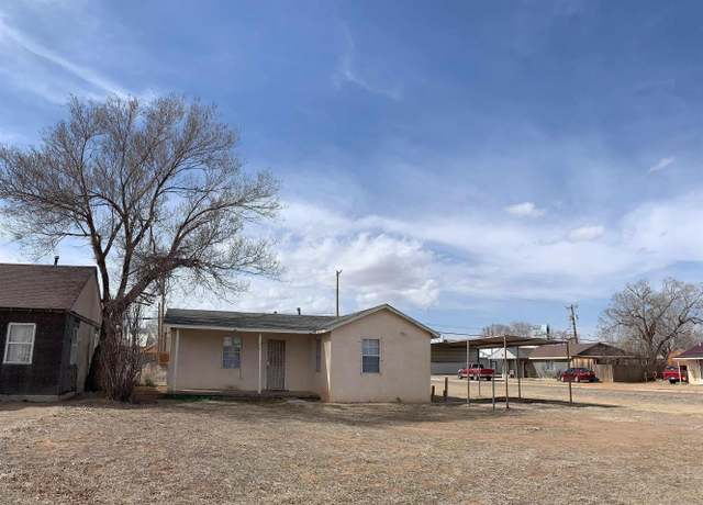 Property at 1220 Lea St, Clovis, NM 88101, 3 beds, 2 baths