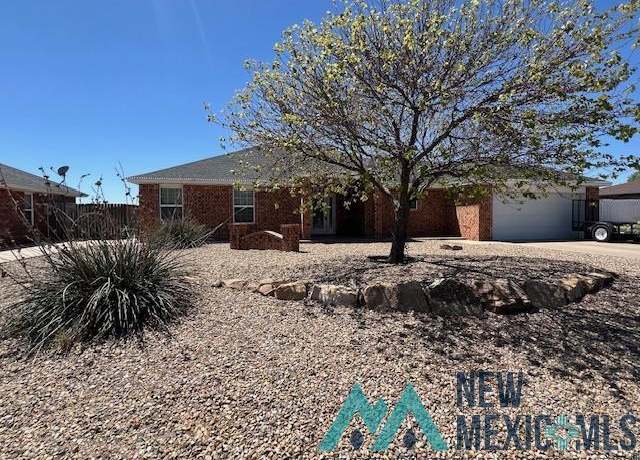Property at 2404 Howard Cowper Dr, Clovis, NM 88101, 3 beds, 2 baths