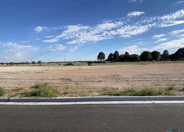 Property at 1031 W Cambridge St, Hobbs, NM 88240