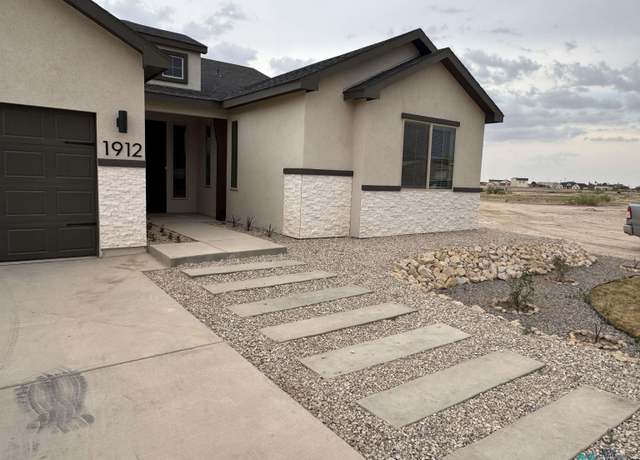 Property at 1912 Savannah Dr, Artesia, NM 88210, 4 beds, 2.5 baths