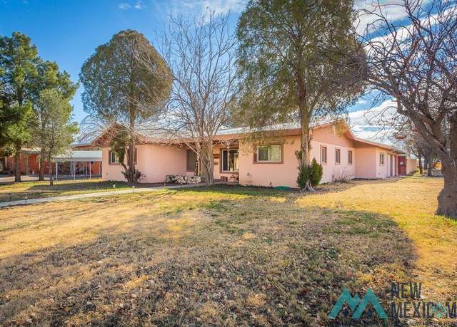 Property at 1614 W 3rd St, Roswell, NM 88201, 3 beds, 2 baths