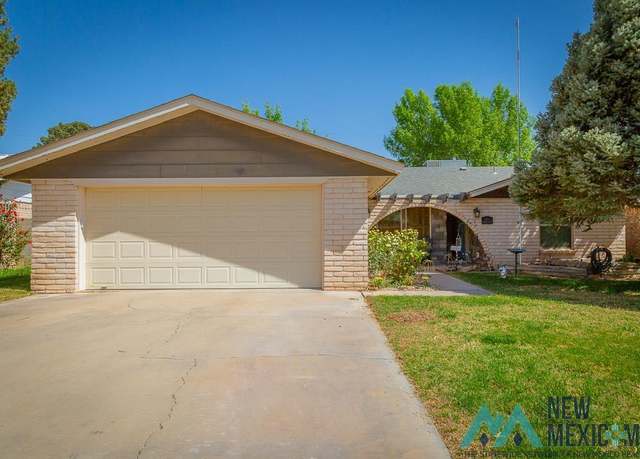 Property at 2010 W Clayton Ave, Artesia, NM 88210, 3 beds, 2 baths