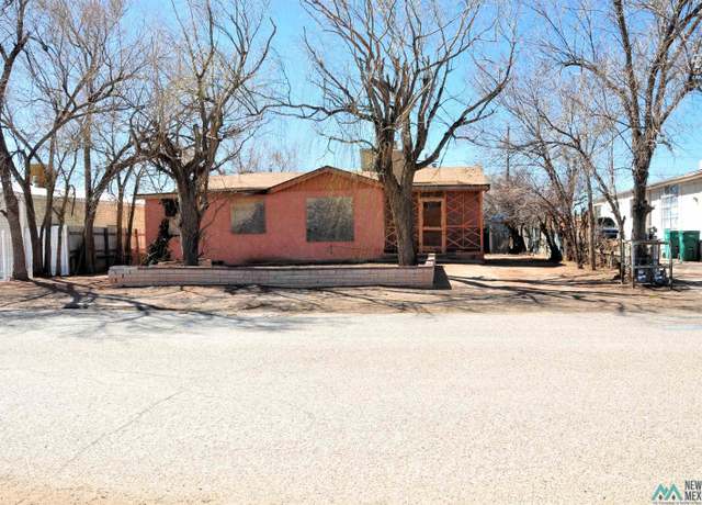 Property at 323 Washington Ave, Grants, NM 87020, 3 beds, 1.5 baths
