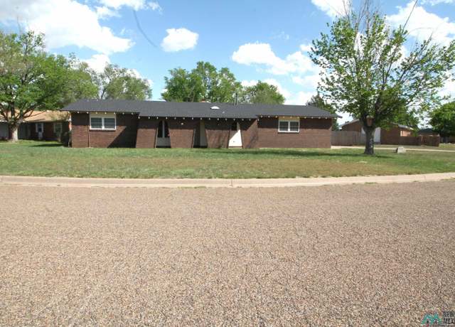 Property at 3701 Player Pl, Clovis, NM 88101, 3 beds, 2 baths
