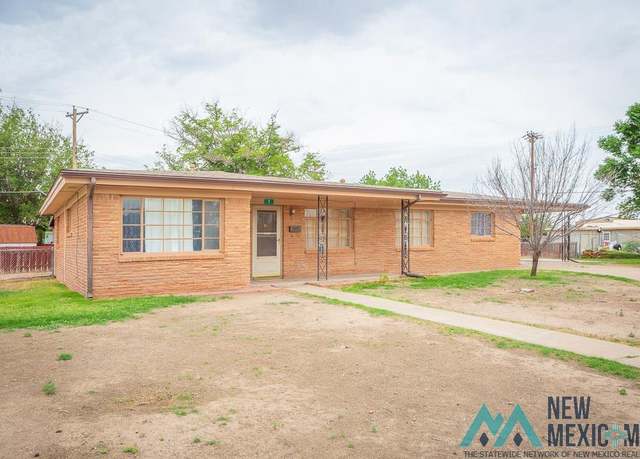 Property at 7 Pine Pl, Roswell, NM 88203, 3 beds, 2 baths
