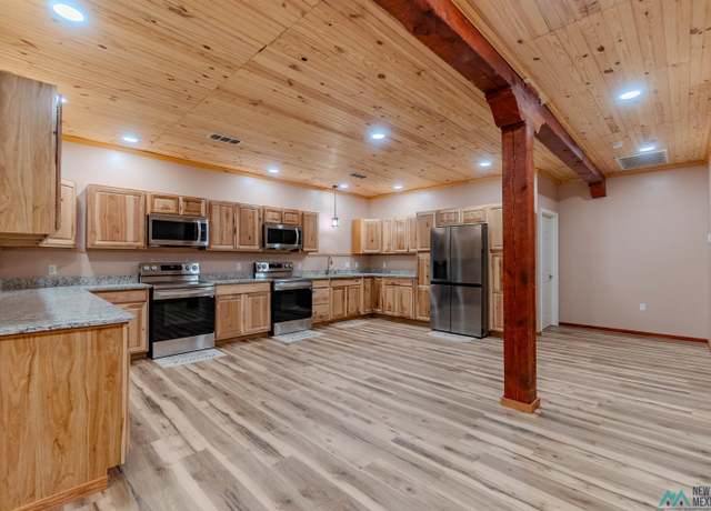 Property at 1016 Marco Rd, Clovis, NM 88101, 2 beds, 1 bath