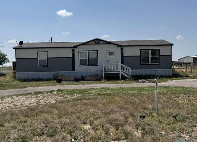 Property at 9601 N Plainfield Dr, Hobbs, NM 88242, 3 beds, 2 baths