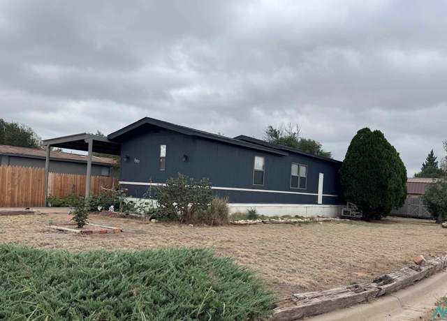 Property at 2301 Bobwhite Ct, Clovis, NM 88101, 2 beds, 2 baths