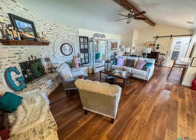 Property at 819 W Kiowa Ave, Hobbs, NM 88240, 3 beds, 2 baths