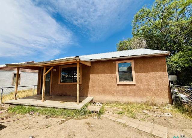 Property at 111 S Lincoln Ave, Roswell, NM 88203, 2 beds, 1 bath