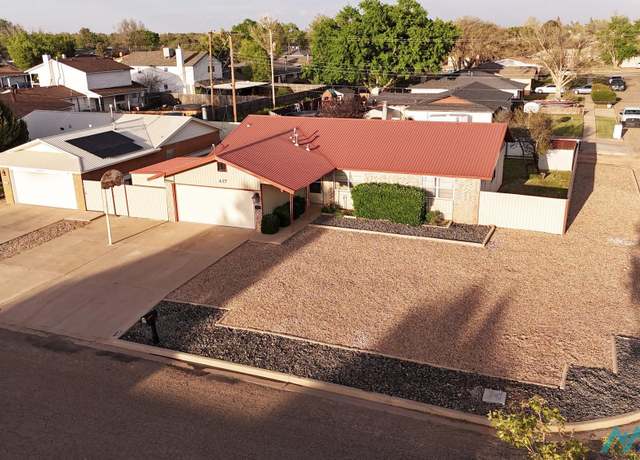 Property at 417 Merrill Dr, Clovis, NM 88101, 3 beds, 2 baths