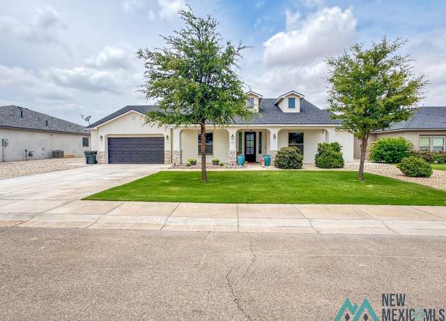 Property at 406 Plantation Ct, Carlsbad, NM 88220, 4 beds, 2.5 baths