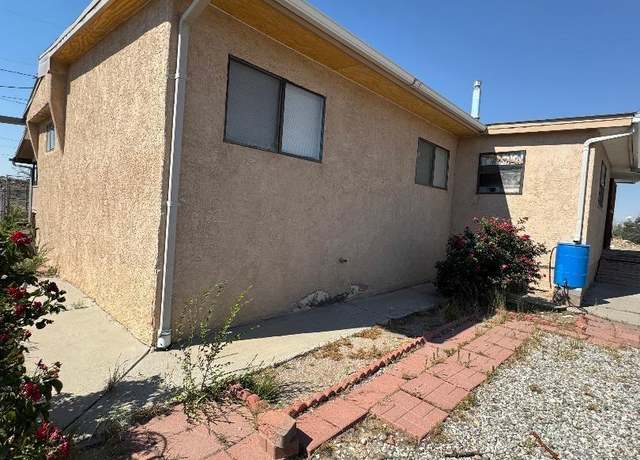Property at 604 N Grandview Dr, Gallup, NM 87301, 5 beds, 3 baths