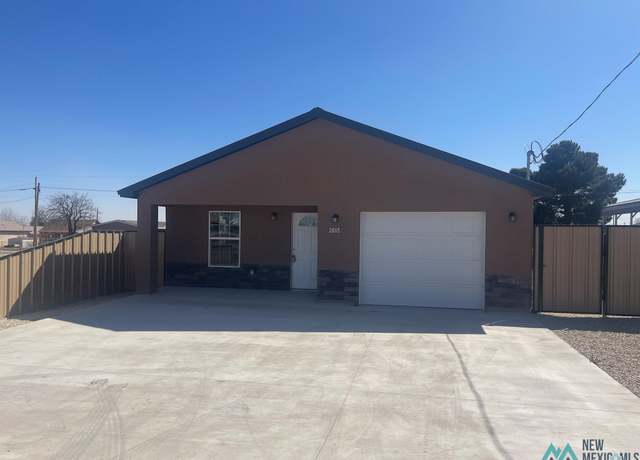 Property at 2605 W Texas St, Carlsbad, NM 88220, 3 beds, 2 baths