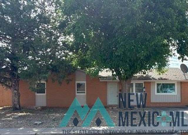 Property at 1721 S Abilene Ave, Portales, NM 88130, 3 beds, 1.5 baths