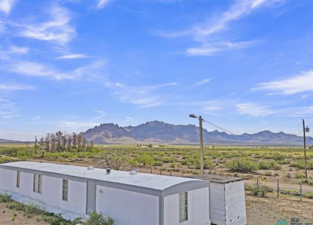 Property at 5365 Warm Rd, Deming, NM 88030, 3 beds, 0.5 baths