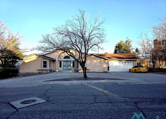 Property at 1120 Ridgecrest Ave, Gallup, NM 87301, 3 beds, 2 baths