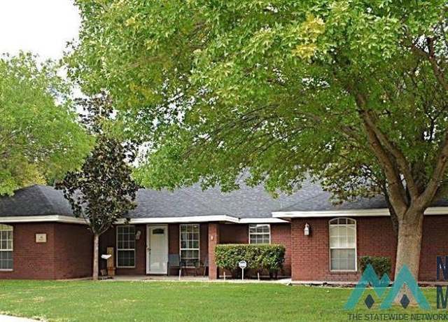 Property at 6 Tottenham Ct, Roswell, NM 88201, 4 beds, 3 baths