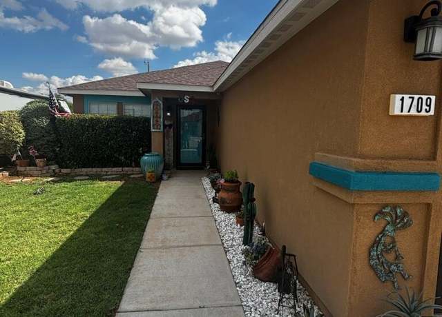 Property at 1709 Ave Ave S, Eunice, NM 88231, 4 beds, 2 baths