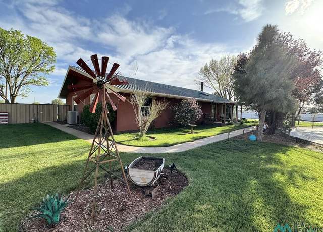 Property at 4241 Cottonwood Dr, Clovis, NM 88101, 4 beds, 2 baths