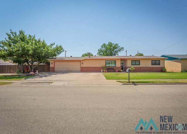 Property at 2209 W Mann Ave, Artesia, NM 88210, 3 beds, 2 baths
