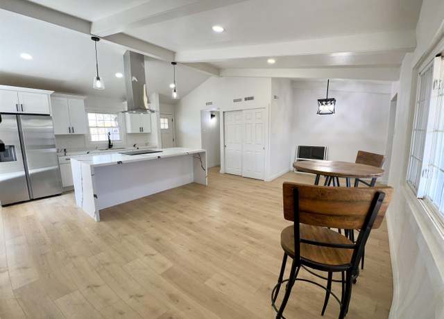 Property at 1014 S Plains Dr, Roswell, NM 88203, 3 beds, 2 baths
