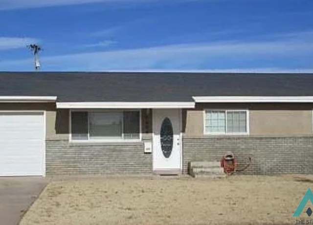 Property at 1608 W Ray Ave, Artesia, NM 88210, 2 beds, 2 baths