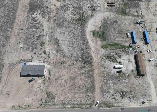 Property at 11014 N Meadowlark Dr, Hobbs, NM 88242