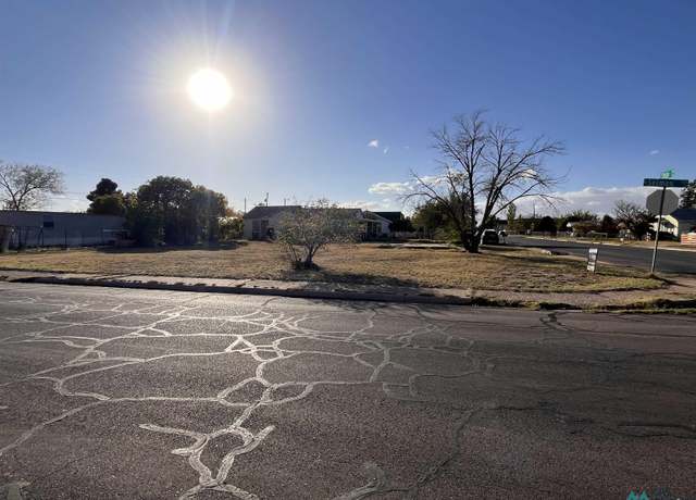 Property at 515 E Clinton St, Hobbs, NM 88240