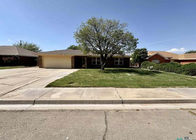 Property at 505 N Mission Arch Dr, Roswell, NM 88201, 3 beds, 2 baths