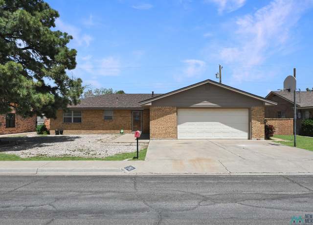 Property at 500 W Copper Ave, Hobbs, NM 88240, 3 beds, 2 baths