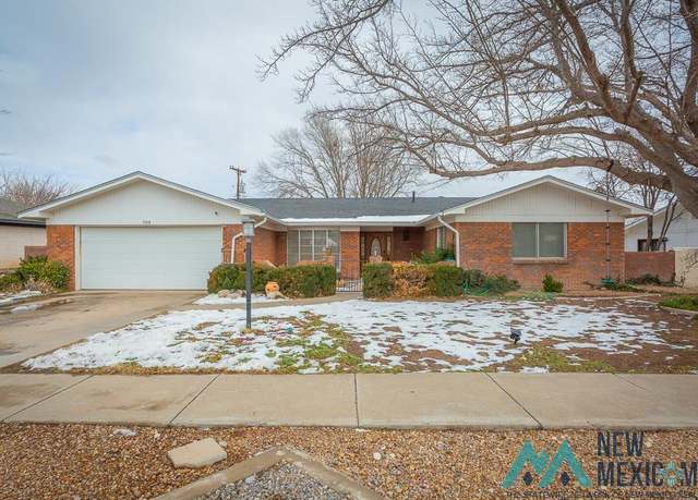 Property at 703 Canoncito Dr, Roswell, NM 88201, 4 beds, 2 baths
