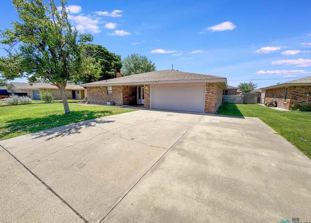 Property at 509 E Aspen St, Hobbs, NM 88240, 3 beds, 2 baths