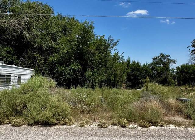Property at 29 E Phoenix Rd, Dexter, NM 88230