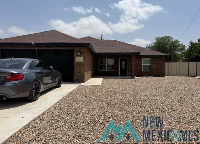 Property at 1941 Dale St, Clovis, NM 88101, 3 beds, 2 baths