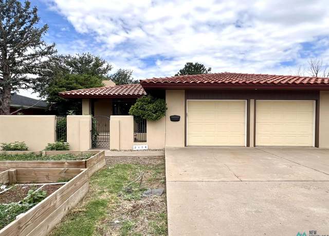 Property at 2108 Gidding St, Clovis, NM 88101, 3 beds, 2.5 baths