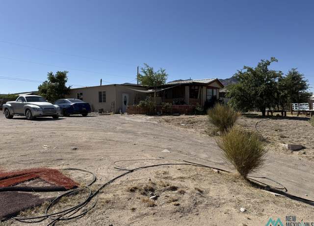 Property at 411 Elm St, Truth Or Consequences, NM 87901, 3 beds, 1.5 baths