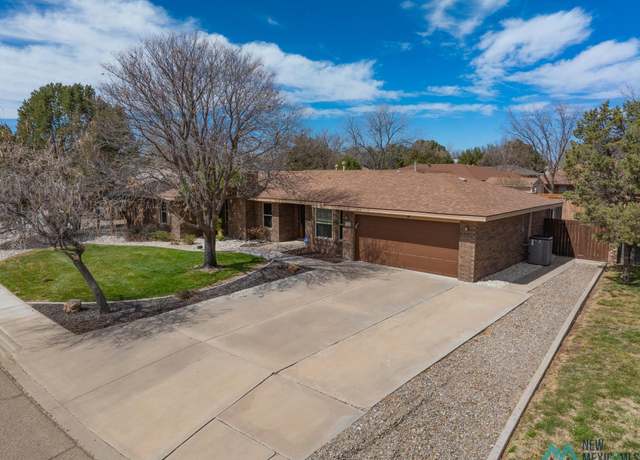Property at 1105 Kachina Ave, Roswell, NM 88201, 3 beds, 2 baths