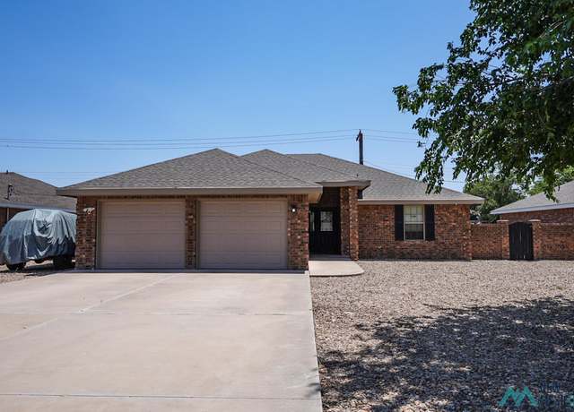 Property at 1128 Aquarius Dr, Portales, NM 88130, 3 beds, 2 baths