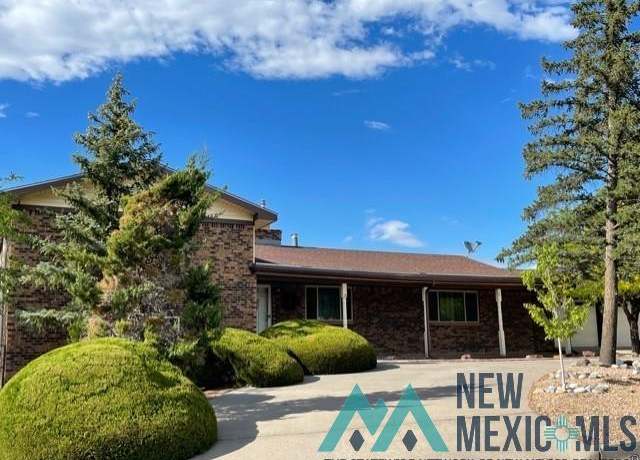 Property at 509 Cactus Rd, Gallup, NM 87301, 4 beds, 2.5 baths