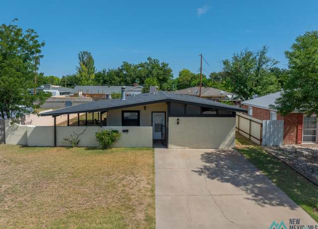 Property at 407 E Linda Blvd, Roswell, NM 88201, 3 beds, 2 baths