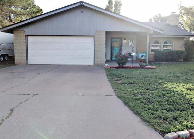 Property at 3700 Autumnwood Ct, Clovis, NM 88101, 4 beds, 2 baths
