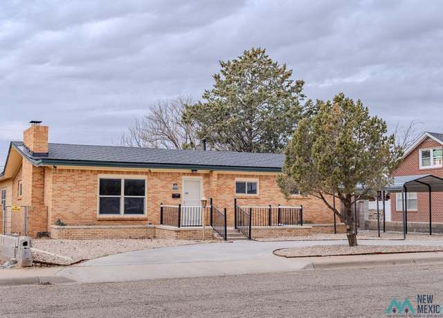 Property at 1504 S Abilene Dr, Portales, NM 88130, 3 beds, 2 baths