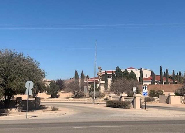 Property at 708 Ridgecrest Dr, Carlsbad, NM 88220